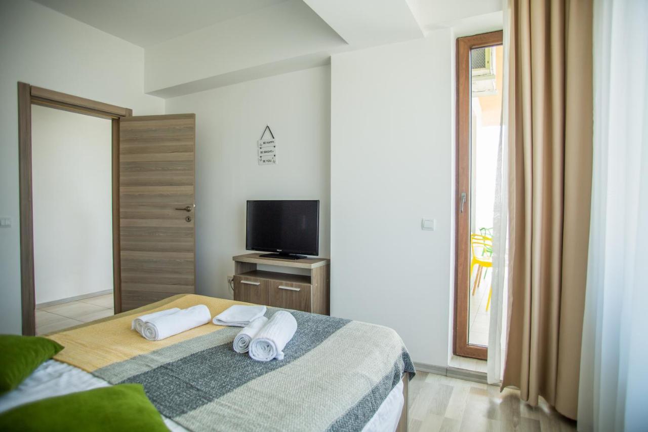 Bella Vista Summerland Mamaia Esterno foto